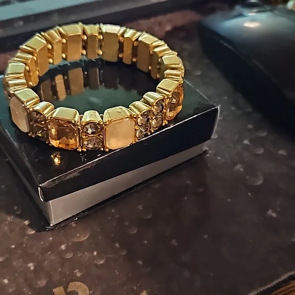 Charcoal Rhinestone Lucite Squares Stretch Bracelet - Picture 2 of 3